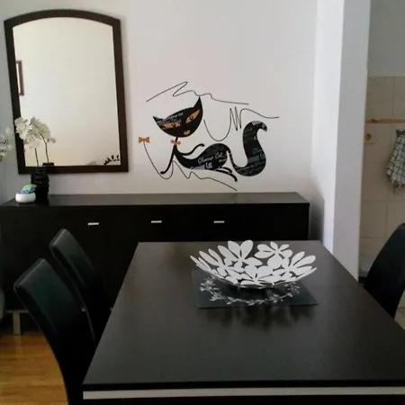 Pc Piramida Apartament